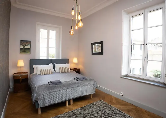 Place Alegria * Carcassonne